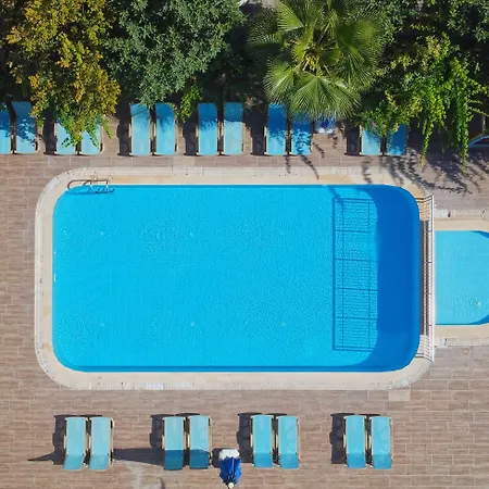 Citrus Park Hotel 4*