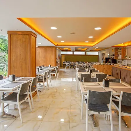 Citrus Park Hotel 4*